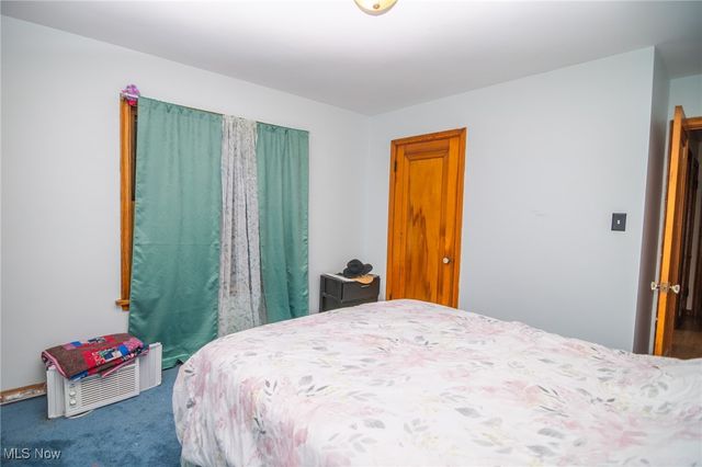 912 & 914 S Zane Highway, Martins Ferry, OH 43935