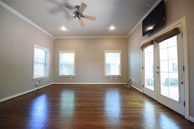 5606 Stanford Avenue, Dallas, TX 75209
