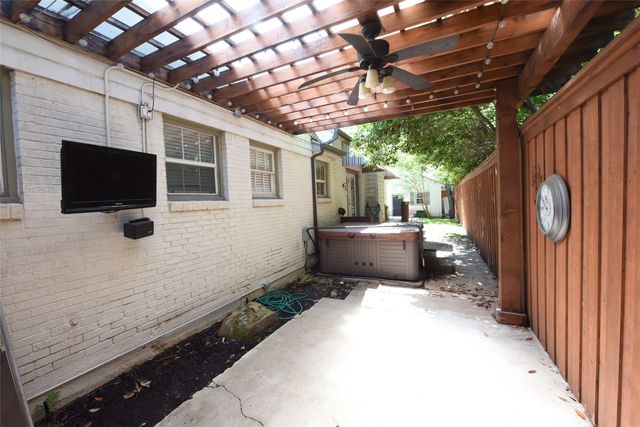5606 Stanford Avenue, Dallas, TX 75209