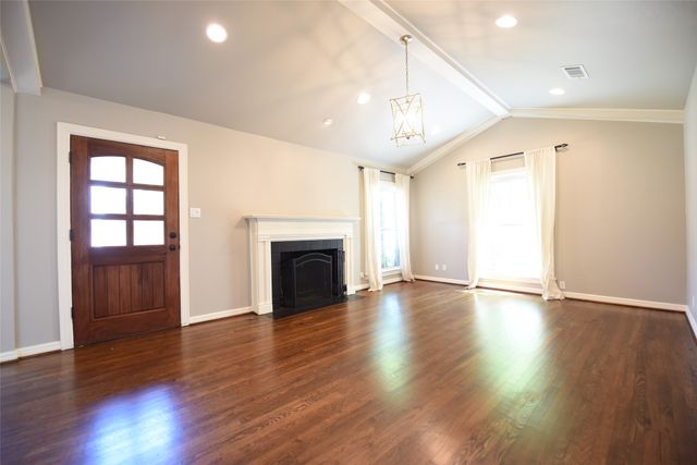 5606 Stanford Avenue, Dallas, TX 75209
