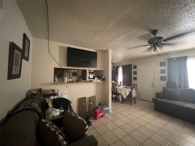 1605 Pleasant CV, Austin, TX 78754