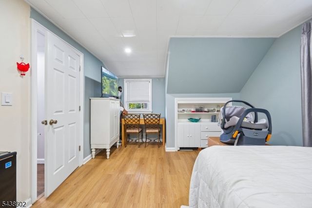 36 Woodside Ave, Hawthorne Boro, NJ 07506