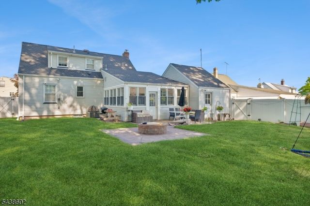36 Woodside Ave, Hawthorne Boro, NJ 07506