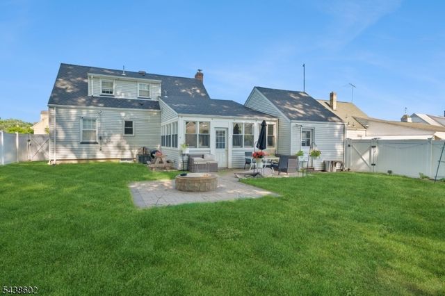 36 Woodside Ave, Hawthorne Boro, NJ 07506