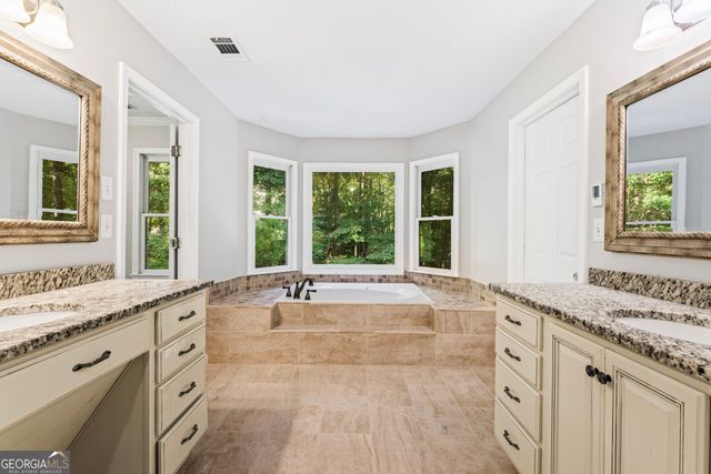 266 Williamsburg Circle, Mcdonough, GA 30253