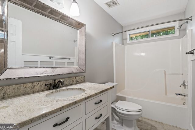 266 Williamsburg Circle, Mcdonough, GA 30253