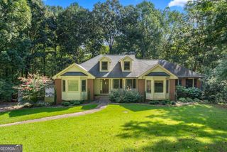266 Williamsburg Circle, Mcdonough, GA 30253
