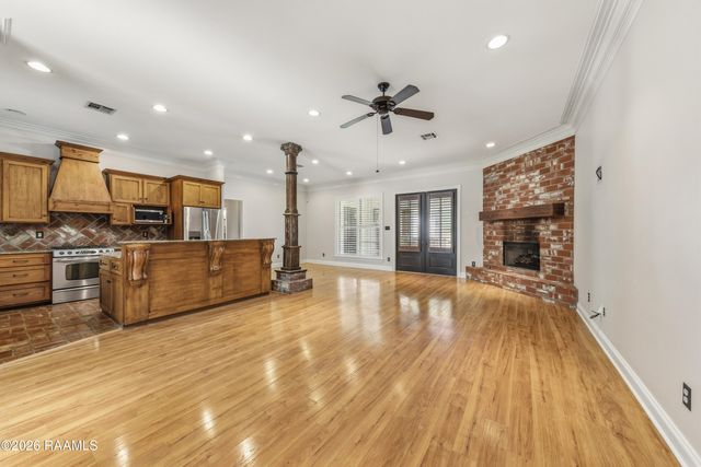 106 Diamond Creek Drive, Broussard, LA 70518