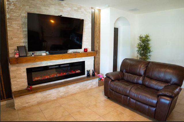 1315 FOX SQUIRREL DRIVE, Davenport, FL 33897