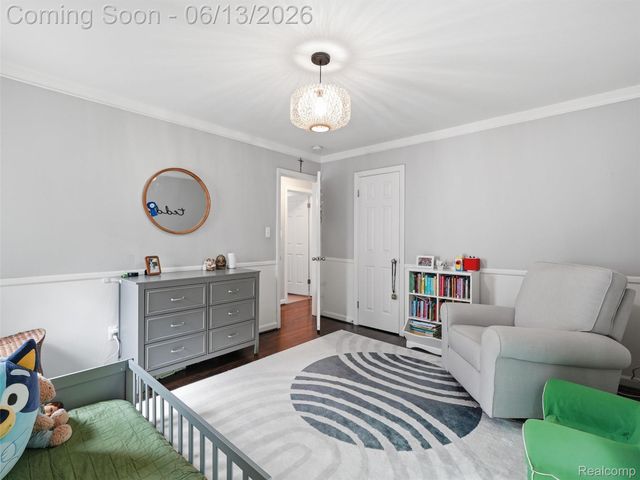 2622 Bembridge Road, Royal Oak, MI 48073