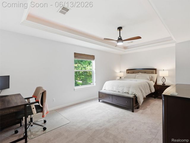 2622 Bembridge Road, Royal Oak, MI 48073