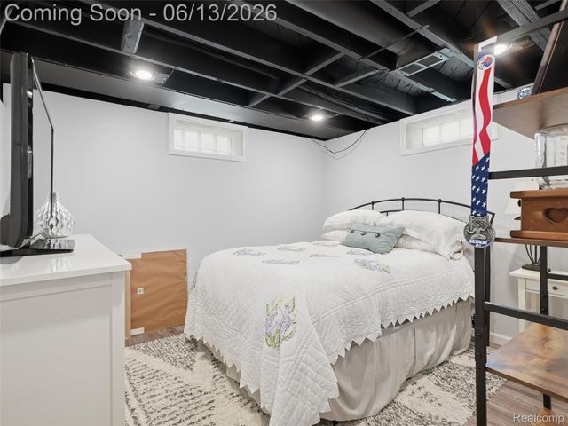 2622 Bembridge Road, Royal Oak, MI 48073