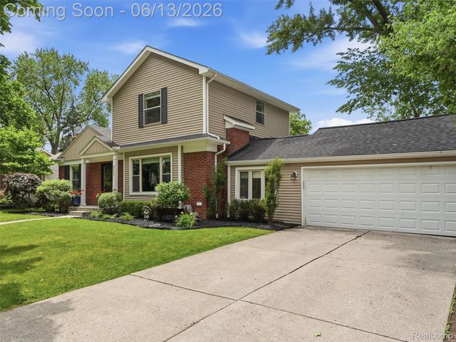 2622 Bembridge Road, Royal Oak, MI 48073