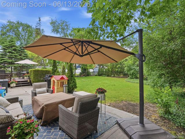 2622 Bembridge Road, Royal Oak, MI 48073