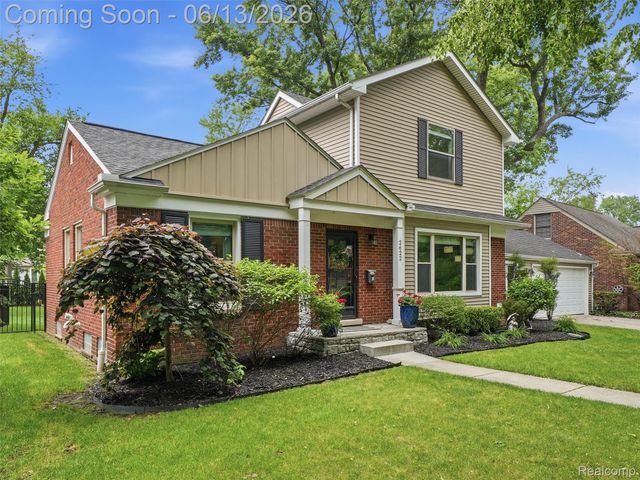 2622 Bembridge Road, Royal Oak, MI 48073