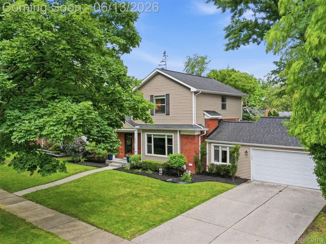 2622 Bembridge Road, Royal Oak, MI 48073