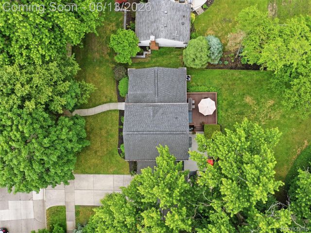 2622 Bembridge Road, Royal Oak, MI 48073