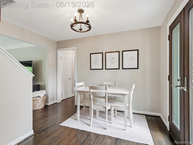 2622 Bembridge Road, Royal Oak, MI 48073