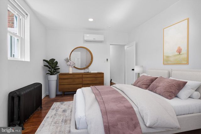 128 E TULPEHOCKEN ST, Philadelphia, PA 19144