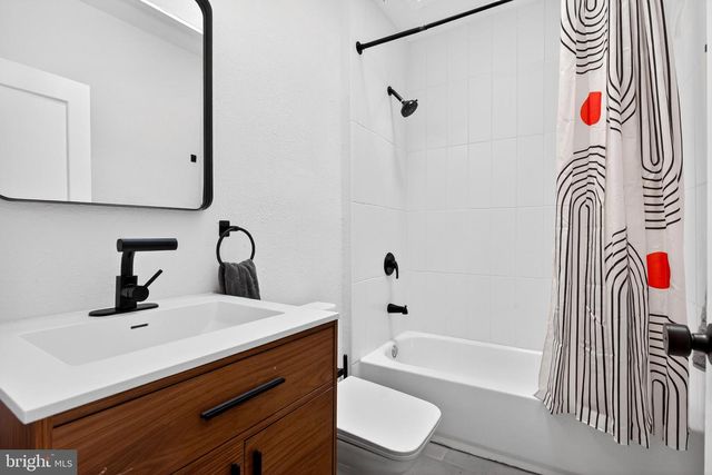 128 E TULPEHOCKEN ST, Philadelphia, PA 19144