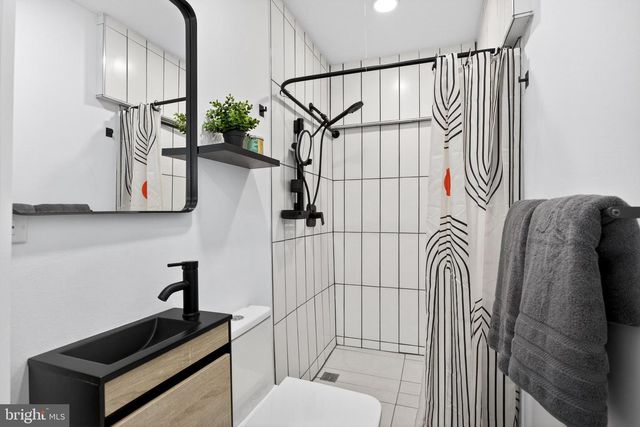 128 E TULPEHOCKEN ST, Philadelphia, PA 19144