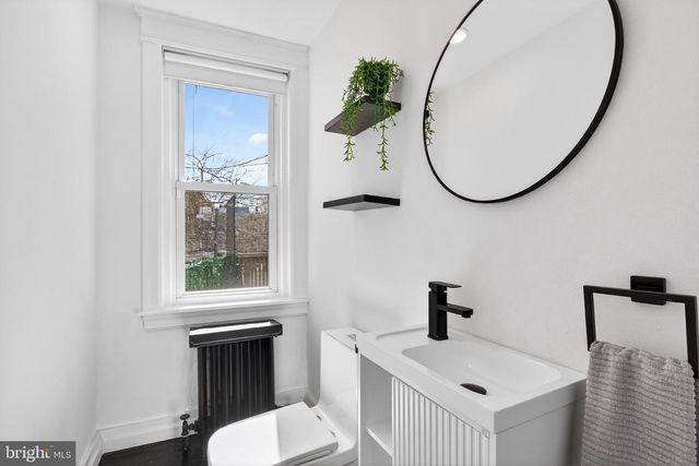 128 E TULPEHOCKEN ST, Philadelphia, PA 19144