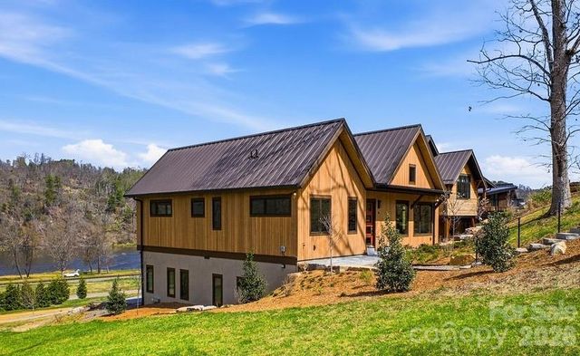 6 River Run 2, Asheville, NC 28804