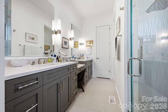 6 River Run 2, Asheville, NC 28804