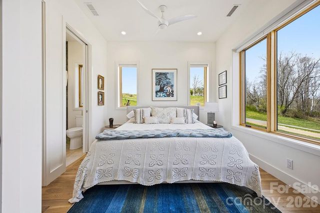 6 River Run 2, Asheville, NC 28804