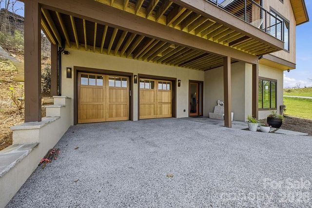 6 River Run 2, Asheville, NC 28804