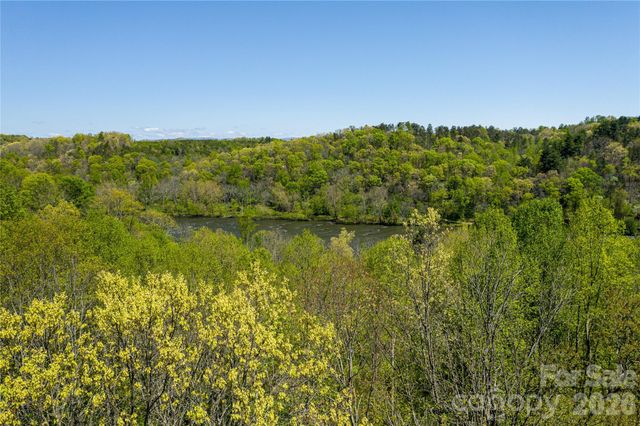 6 River Run 2, Asheville, NC 28804