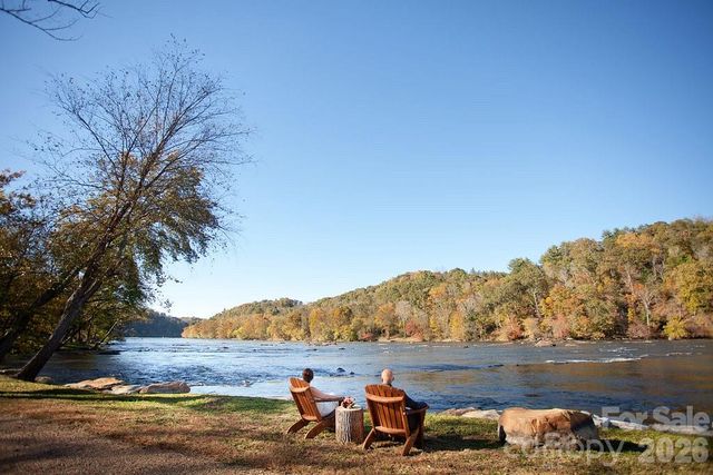 6 River Run 2, Asheville, NC 28804