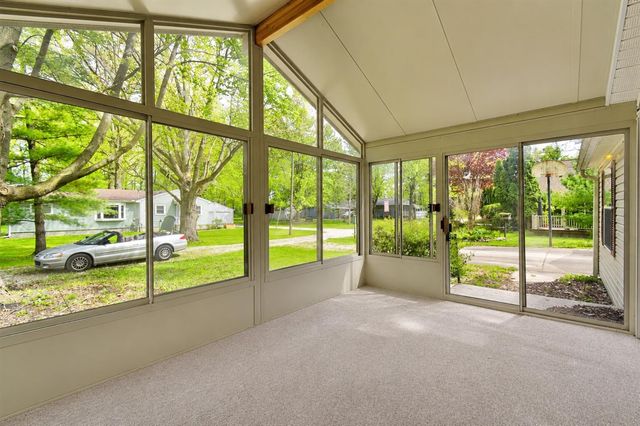 2900 Pointer Drive, Saginaw, MI 48609