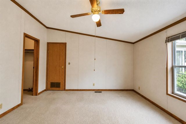 2900 Pointer Drive, Saginaw, MI 48609