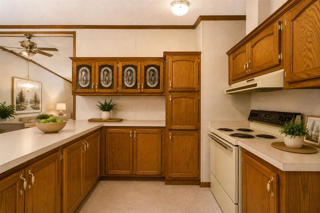 2900 Pointer Drive, Saginaw, MI 48609