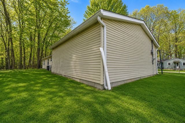 2900 Pointer Drive, Saginaw, MI 48609