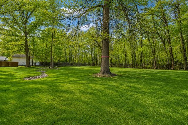 2900 Pointer Drive, Saginaw, MI 48609