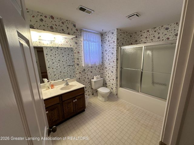 5101 Aspen Drive, Lansing, MI 48917