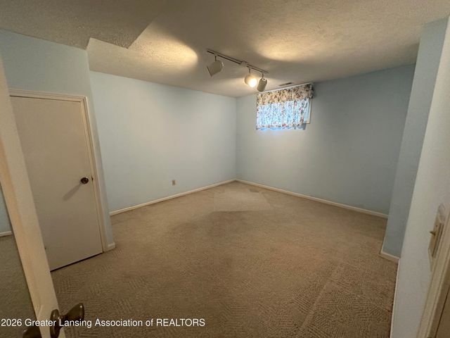 5101 Aspen Drive, Lansing, MI 48917