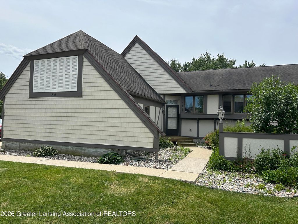 5101 Aspen Drive, Lansing, MI 48917