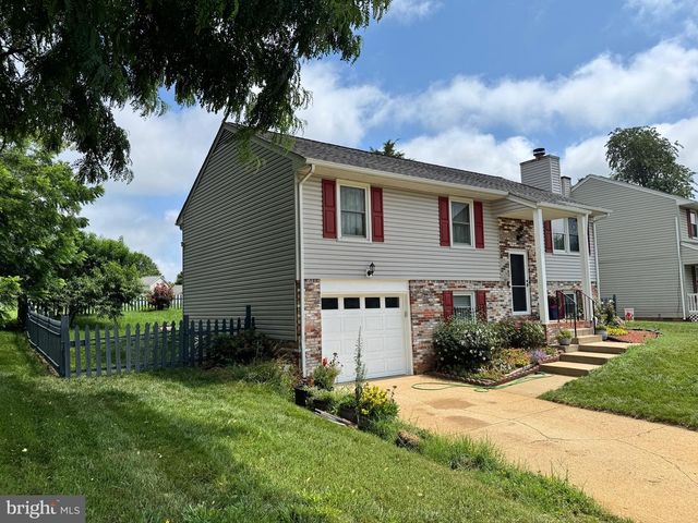 5089 TARA DR, Fredericksburg, VA 22407