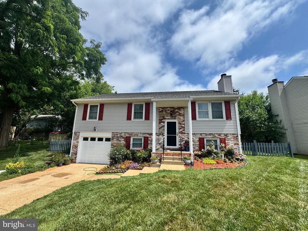 5089 TARA DR, Fredericksburg, VA 22407