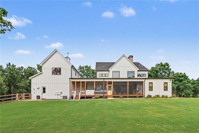 1910 Carlan Road, Jasper, GA 30143