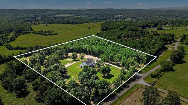 1910 Carlan Road, Jasper, GA 30143