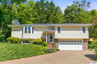 1309 Cambridge Court, Plattsmouth, NE 68048
