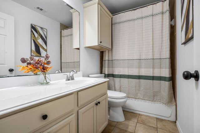 4204 Bridgestone Drive, Fort Worth, TX 76123