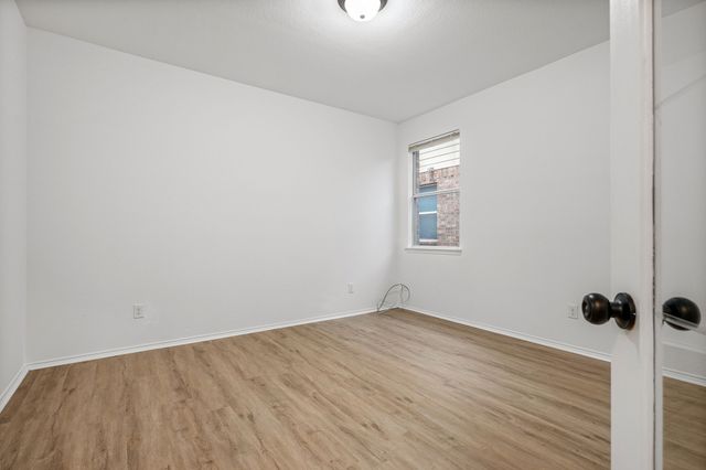 4204 Bridgestone Drive, Fort Worth, TX 76123