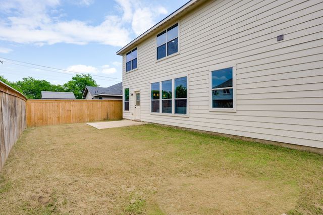 4204 Bridgestone Drive, Fort Worth, TX 76123