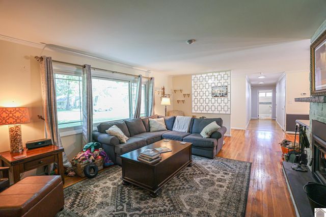 1450 HC Mathis Dr, Paducah, KY 42001