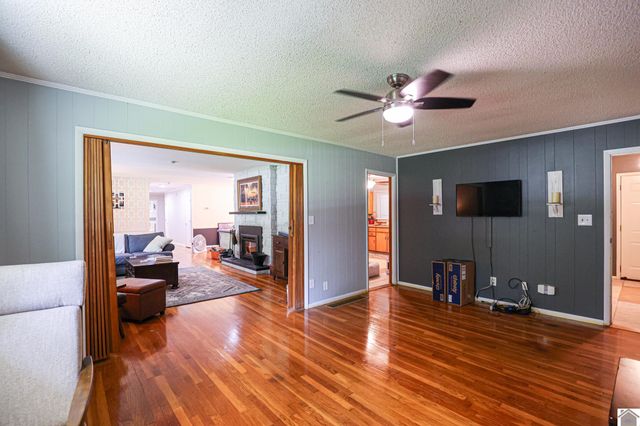 1450 HC Mathis Dr, Paducah, KY 42001